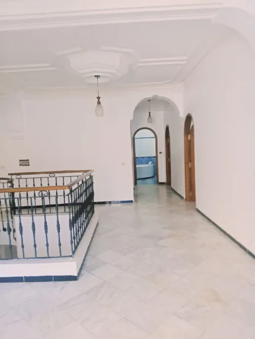 Location Appartement Niveau de villa F8 Alger Cheraga