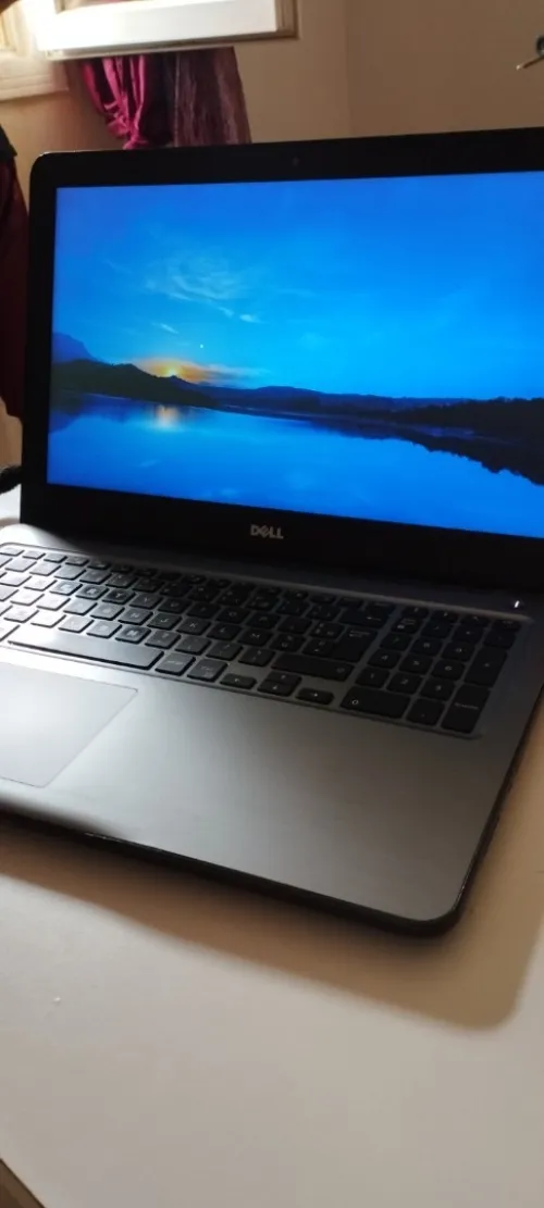 Dell I7 7eme 8g 1to double carte graphique 