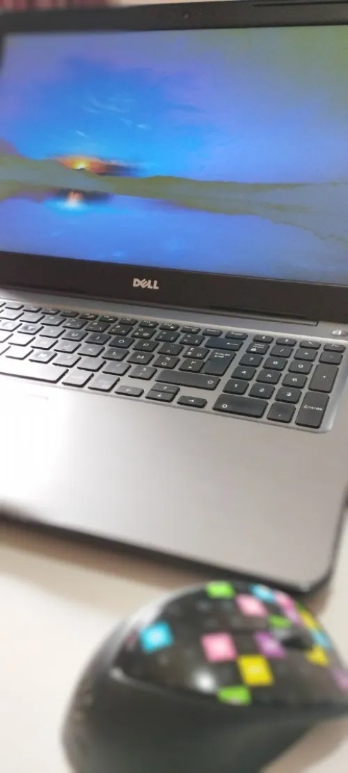 Dell I7 7eme 8g 1to double carte graphique 