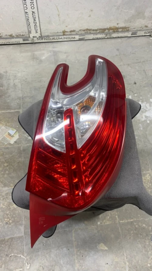 phare led 208 feu arrière 208
