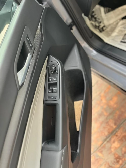 Volkswagen Golf 8 2026 R-Line