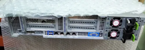 Serveur CISCO UCS C240 M4