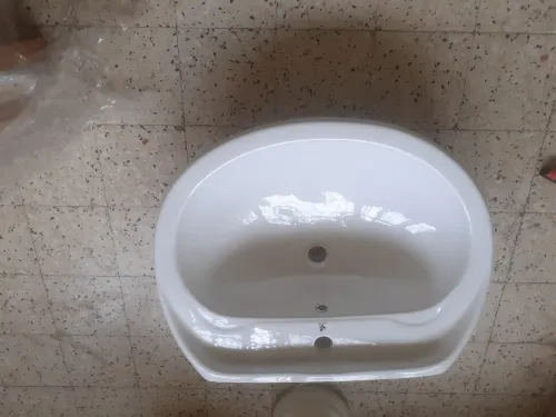 Vend lavabo avec support neuf 10000 DA négociable 