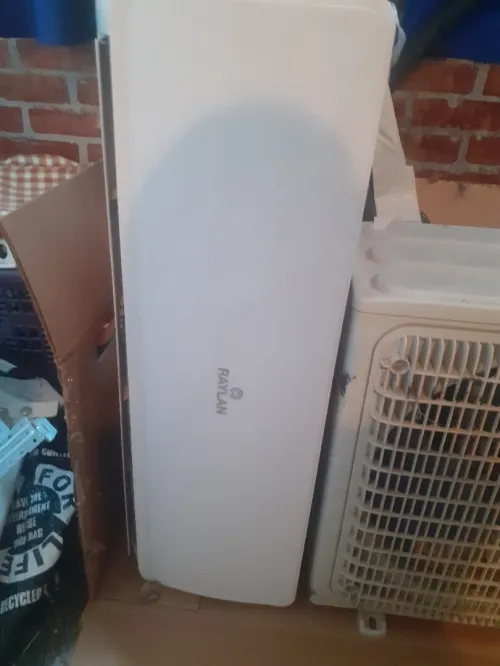 Vend climatiseur Raylan marque Turque 12000 btu 450000 DA négociable