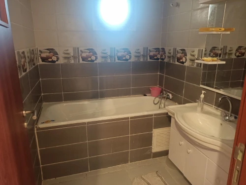 Location Appartement F4 Mostaganem Mezghrane