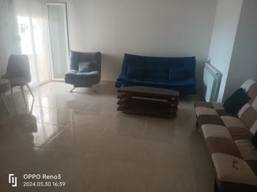 Location Appartement F4 Mostaganem Mezghrane