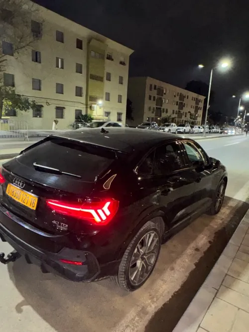 Audi Q3 2021 
