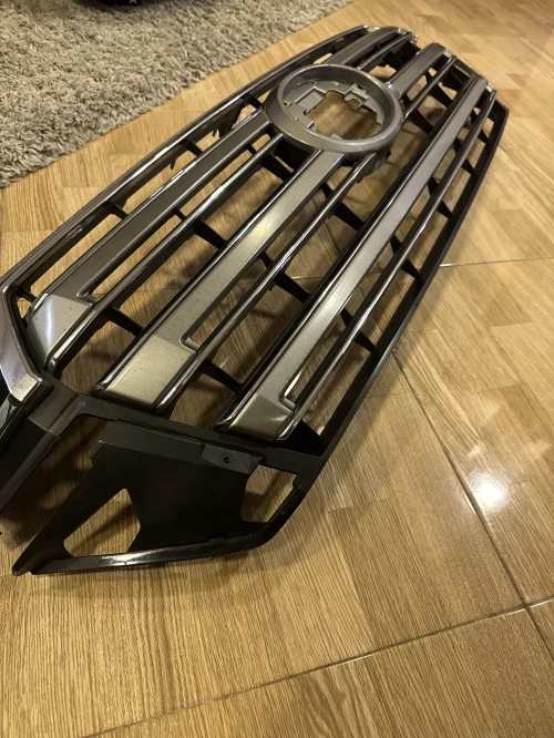 Calandre Land Cruiser 200 originale