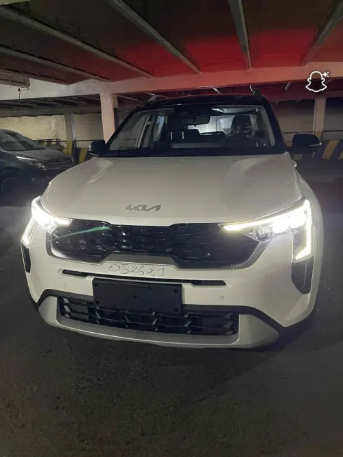 Kia Sonet  2025 Option Black roof