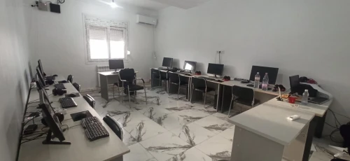 Installation et maintenance de réseau informatique