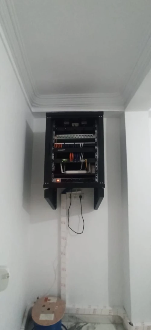 Installation et maintenance de réseau informatique