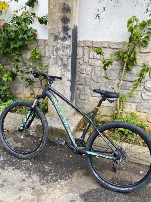 Velo nakamura smmit 700 vtt en bonne etat 