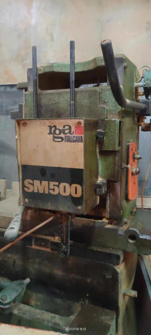 atelier complet de menuiserie de bois 