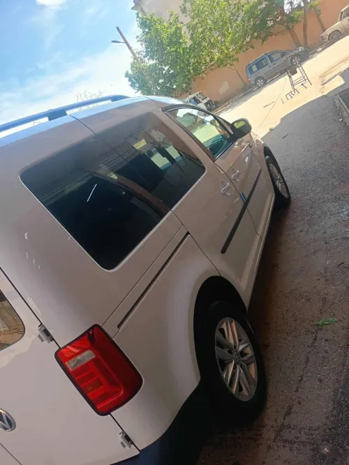 Volkswagen Caddy 2018 Confortline