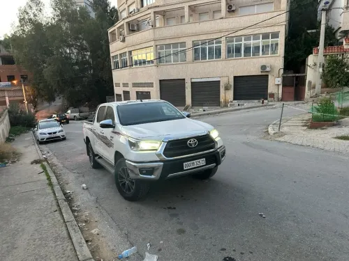 Toyota Revo  2025 