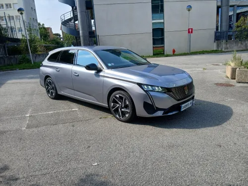 Peugeot 308 2023 Allure Pack