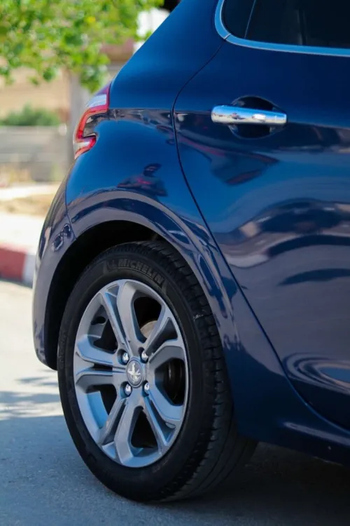 Peugeot 208 2014 Allure