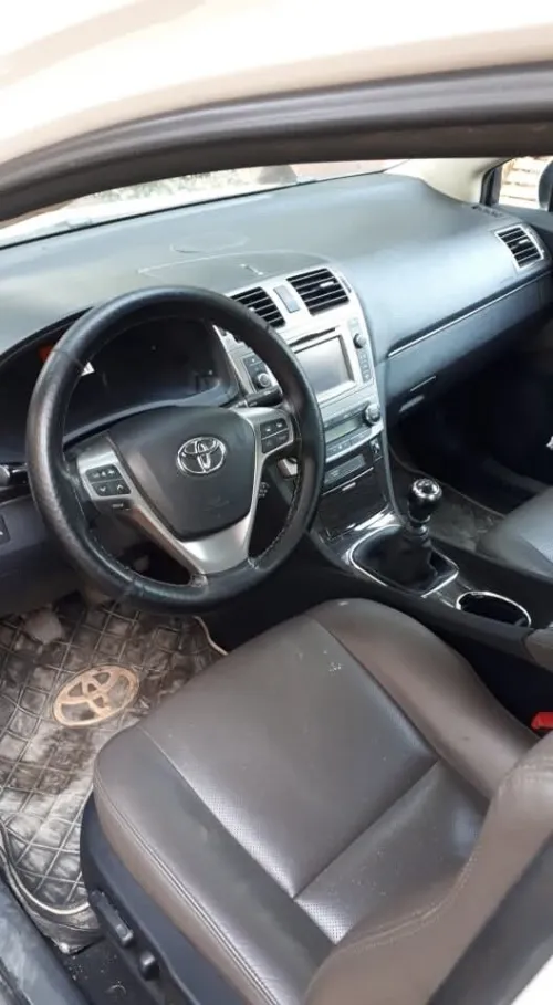 Toyota Avensis 2014 Premium