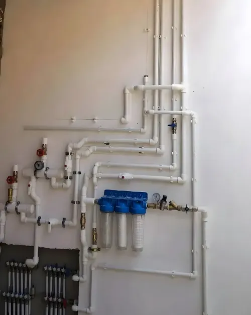 plombier Installation  citernes et chauffage central تركيب خزانات الماء واصلاح شبكات الماء المنزلية