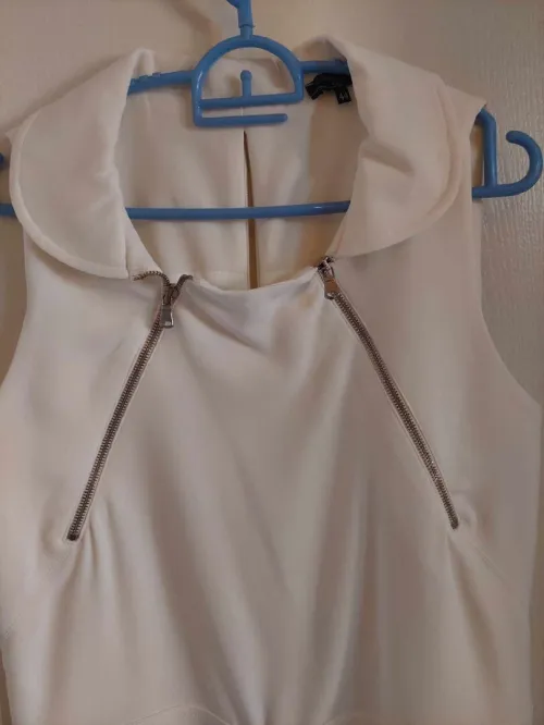 robe beige trop belle