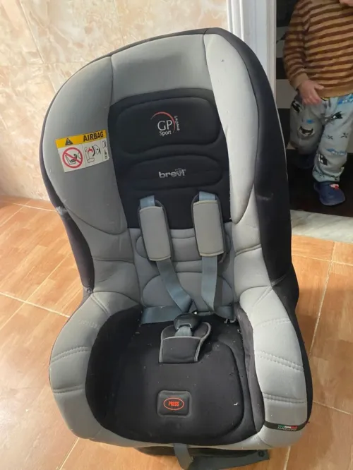 Sijet bébé de tonobil hetal 5ans avec des air bag