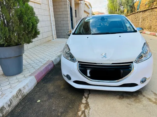 Peugeot 208 2015 Allure