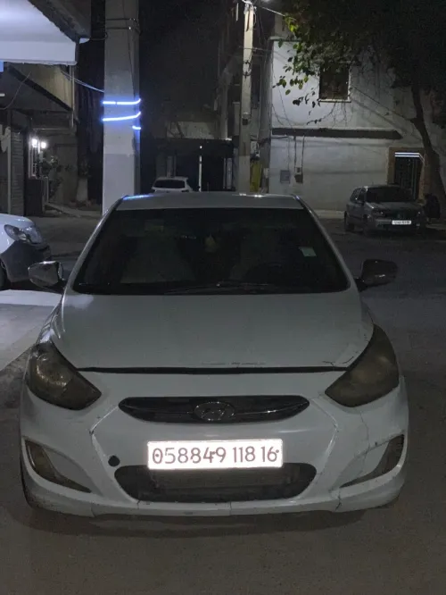 Hyundai Accent RB  4 portes 2018 Accent RB  4 portes