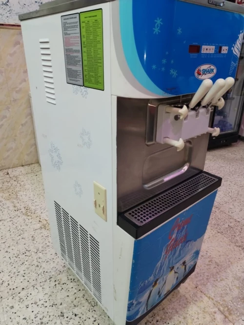 Machine à glace professionnelle en très bon état