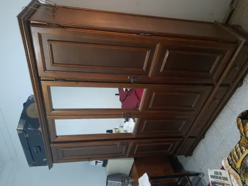 Armoire en bois