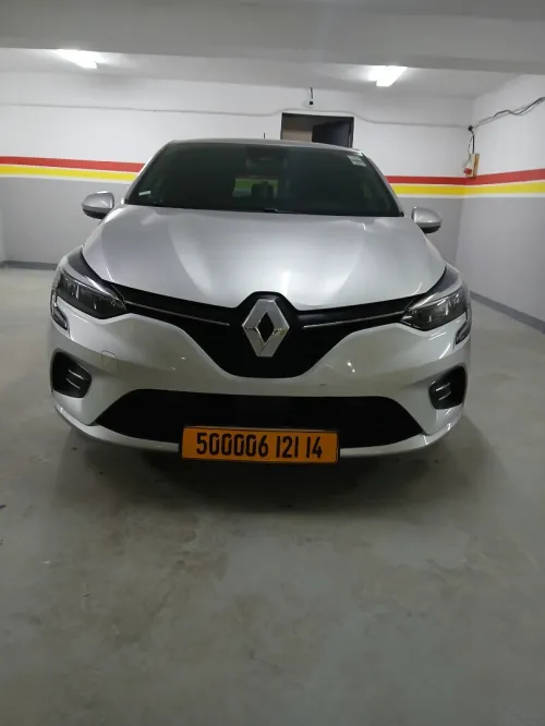 Renault clio5 2021 intense