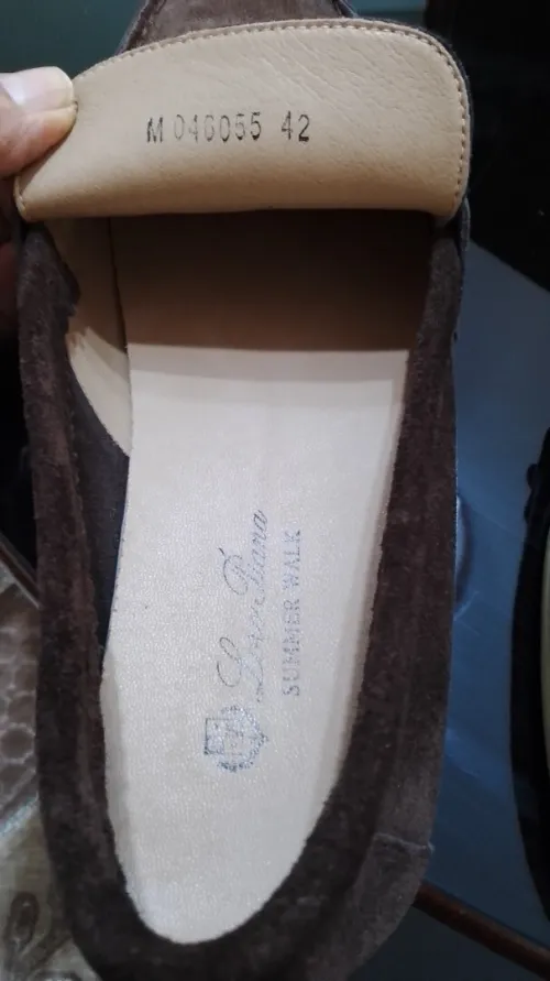Mocassin loro piana neuf pointure 42 couleur marron