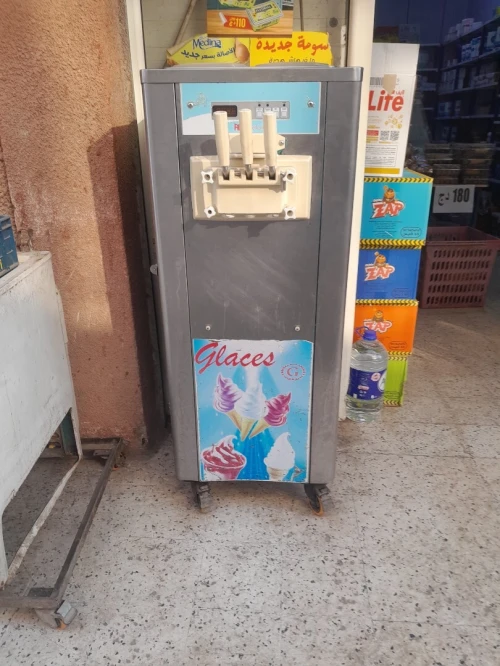 MACHINE À Créme Glacée