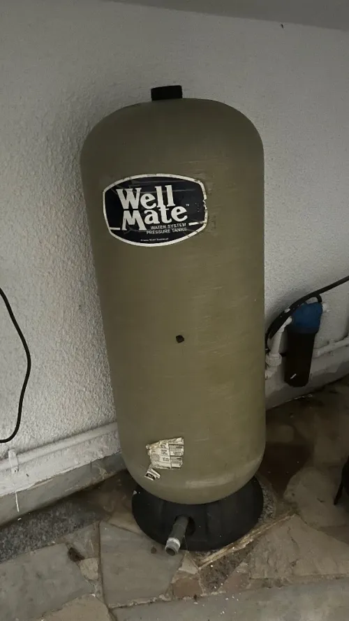 Réservoir WellMate 112L Pression / Osmoseur