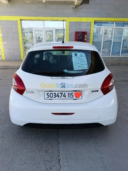 Peugeot 208 2015 Allure Facelift