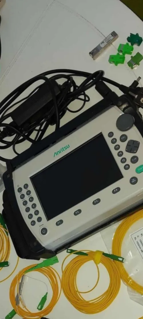 SiteMaster Analyseur De Spectre Anritsu MT9083A2
