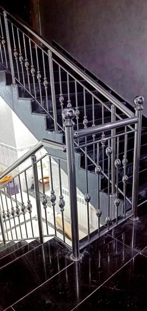 tout travaux inox bois pvc aluminium et cuisine moderne