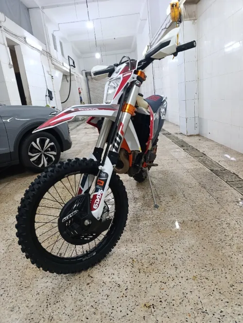 Ktm 6 dayse france 2023