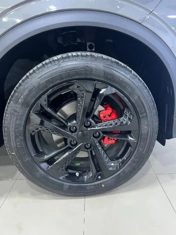 Geely Coolray 2025 