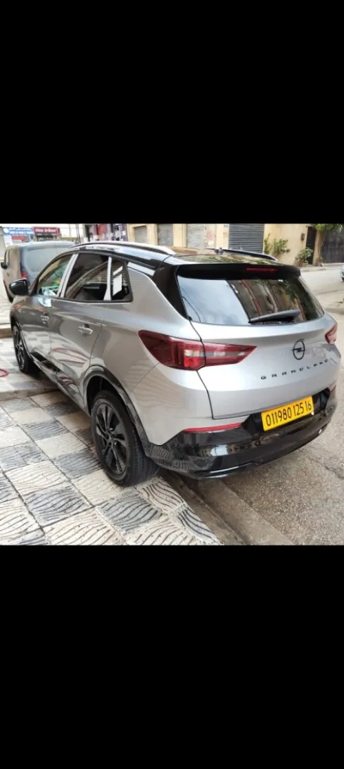Opel GrandLand 2025 GS LAN