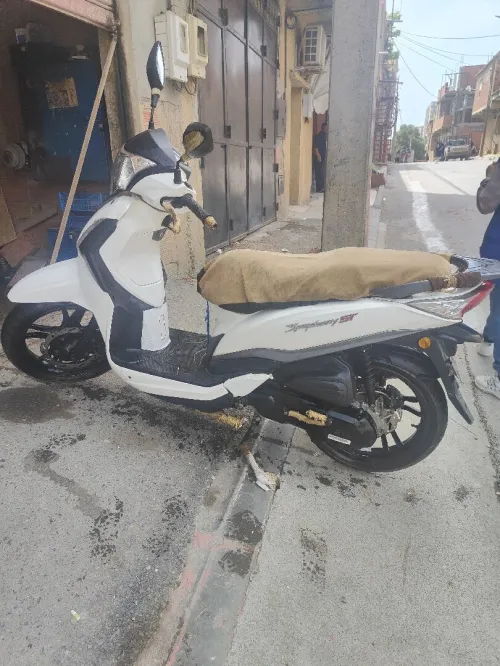 Sym St 