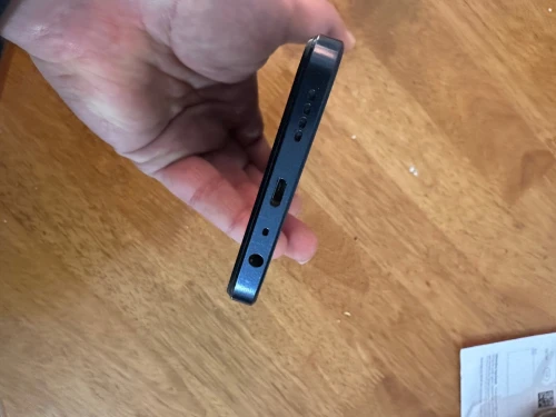 Realme C33