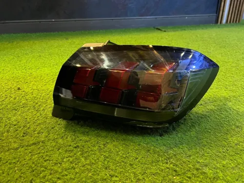 Vente rétroviseur ,feux arrière et air bag 