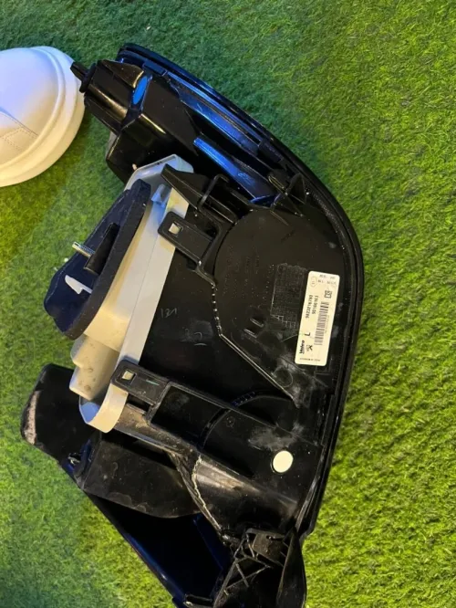 Vente rétroviseur ,feux arrière et air bag 