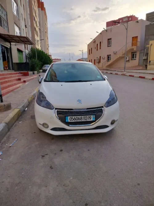 Peugeot 208 2013 208