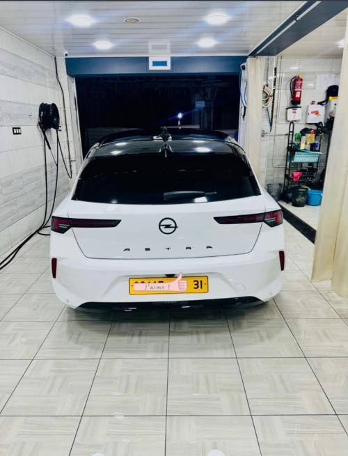 Opel Astra 2023 
