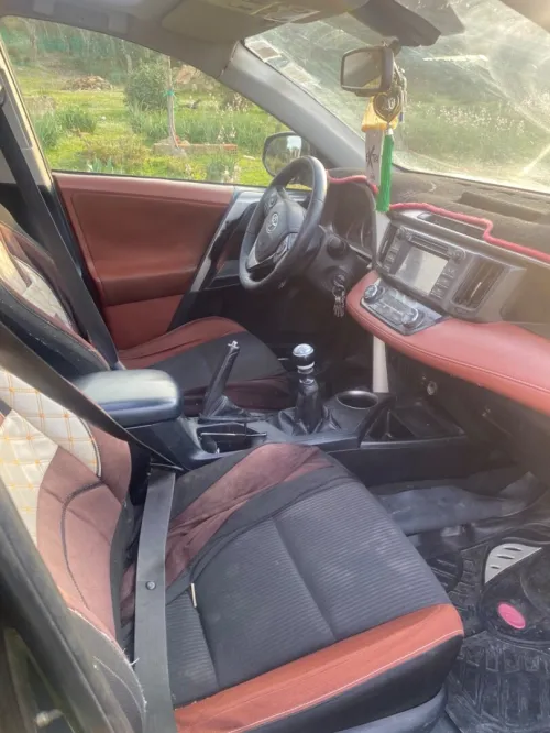 Toyota Rav4 2013 Full