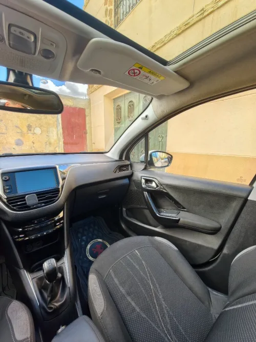 Peugeot 208 2014 Allure