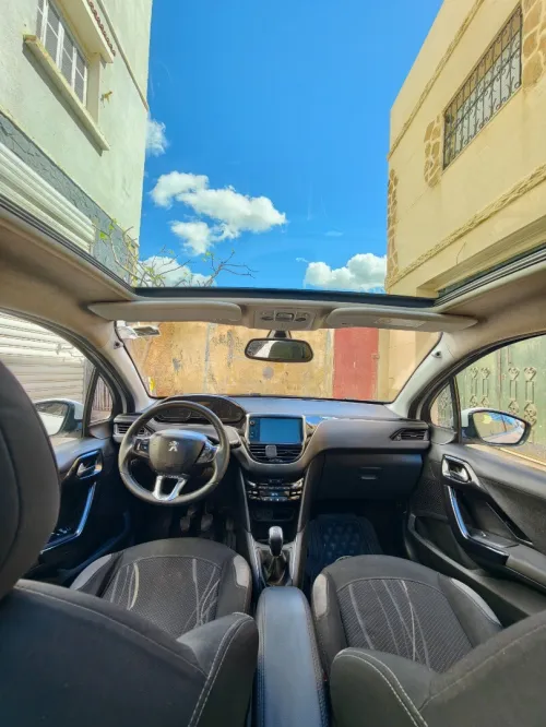 Peugeot 208 2014 Allure