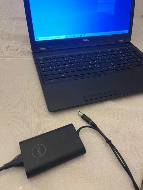 PC Portable Dell Latitude 5580