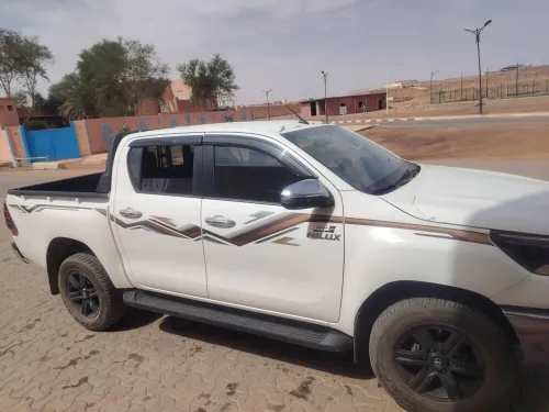 Toyota Revo  2025 2025
